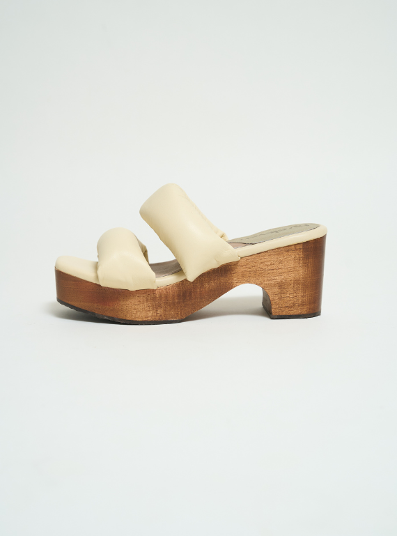 YOGAHEELS